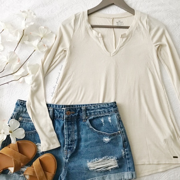 Hollister Tops - Hollister Ribbed Split Collar V Neck Tee